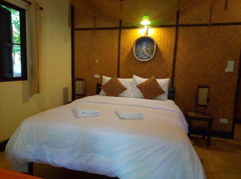 Baanwangnamkeaw Lodge Ban Hin Dat  Exterior foto